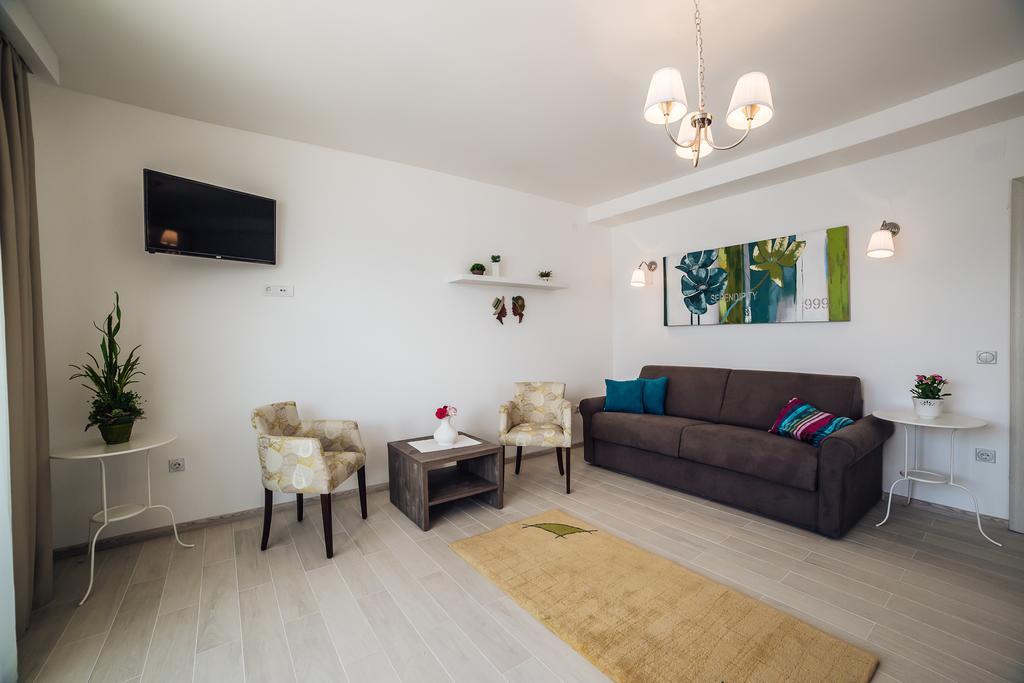 Apartments Harmonia 티바트 외부 사진