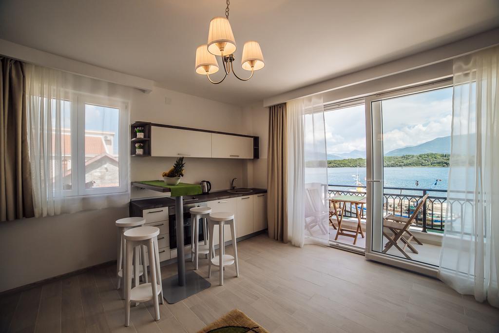 Apartments Harmonia 티바트 외부 사진