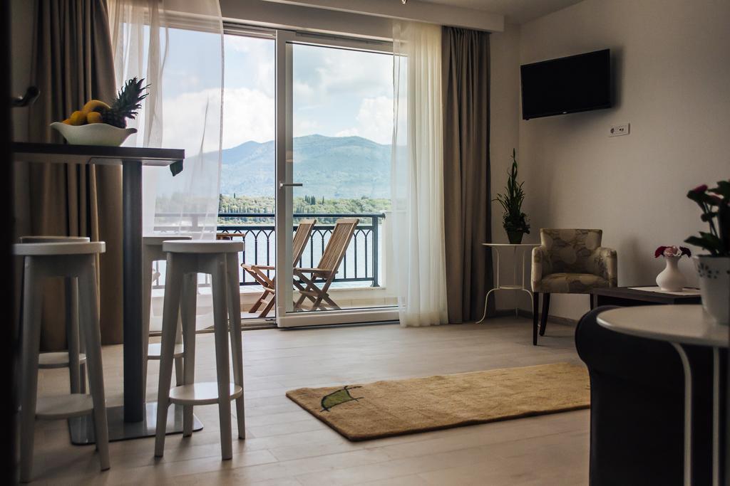 Apartments Harmonia 티바트 외부 사진